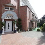 Diekgerdes, 酒店 *